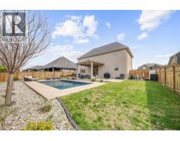 1096 CHARLOTTE CRESCENT - 44