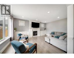 1096 CHARLOTTE CRESCENT - 6