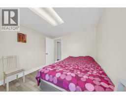 1039 SILVERDALE - 37
