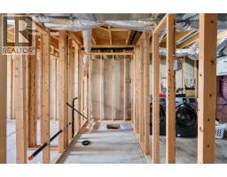 94 Shaw DRIVE - 39