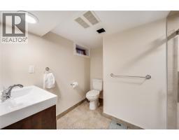 1030 ISABELLE PLACE - 32