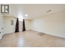1030 ISABELLE PLACE - 37