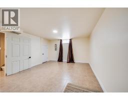 1030 ISABELLE PLACE - 38