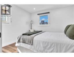 310 LAURIER DRIVE - 17
