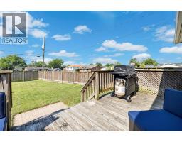310 LAURIER DRIVE - 29