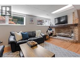 2584 RIVARD AVE - 18