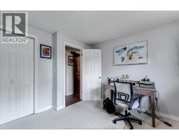 2 Kingsway COURT - 24
