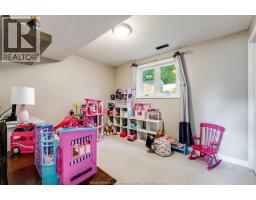 2 Kingsway COURT - 27