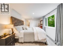 3073 CENTENNIAL CRESCENT - 32