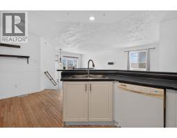 828 MICHAEL DRIVE - 11