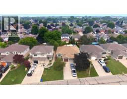 828 MICHAEL DRIVE - 32