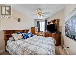11840 BOULDER CRESCENT - 24