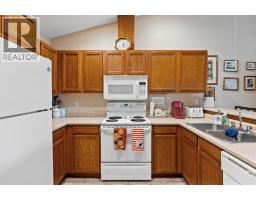 11840 BOULDER CRESCENT - 9