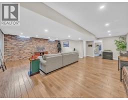 2425 SKINNER - 28