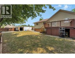 201 MAPLEWOOD DRIVE - 11