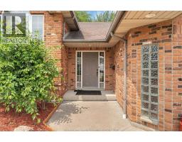 201 MAPLEWOOD DRIVE - 14