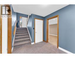 201 MAPLEWOOD DRIVE - 31