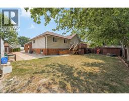 201 MAPLEWOOD DRIVE - 7
