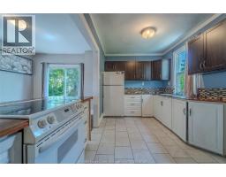1679 Howard AVENUE - 11