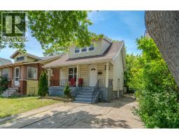 1679 Howard AVENUE - 2