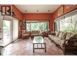 1747 CHORNOBY CRESCENT - 11