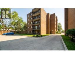 3950 WYANDOTTE STREET UnitNo. 105 - 33