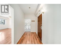 3950 WYANDOTTE STREET UnitNo. 105 - 5