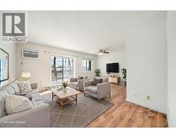3950 WYANDOTTE STREET UnitNo. 105 - 7