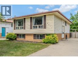 9511 Avery LANE - 1