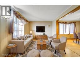 879 FELIX AVENUE - 10