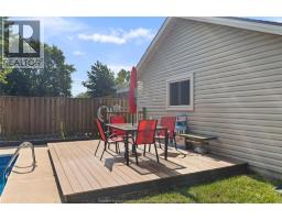 2935 GRANBY CRESCENT - 35