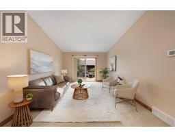 144 Bennie Ave - 11