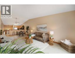 144 Bennie Ave - 12