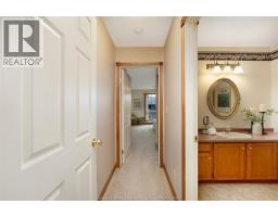 144 Bennie Ave - 14