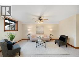 144 Bennie Ave - 24