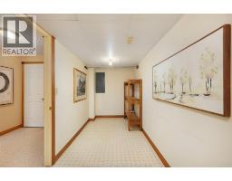 144 Bennie Ave - 33