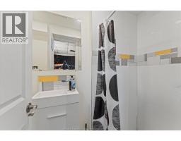 475 MCKAY AVENUE - 19