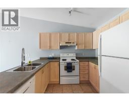 298 LESTER DRIVE - 8