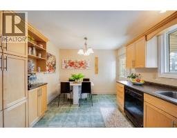 381 CARLING - 13