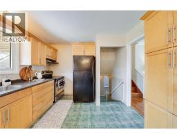 381 CARLING - 19