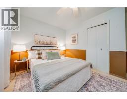 381 CARLING - 21