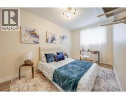 381 CARLING - 23