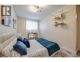 381 CARLING - 24