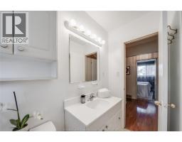 381 CARLING - 29