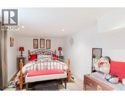 3612 KING - 32