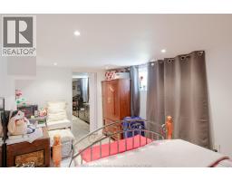 3612 KING - 33