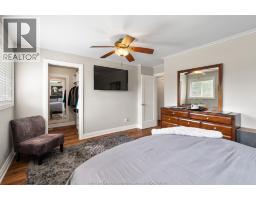 180 Sunset DRIVE - 24