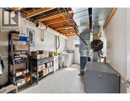 180 Sunset DRIVE - 35