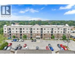 8475 WYANDOTTE STREET East UnitNo. 402 - 1