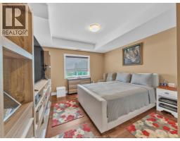 8475 WYANDOTTE STREET East UnitNo. 402 - 32
